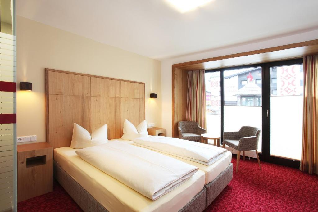 Heiners Hotel Solden Room photo